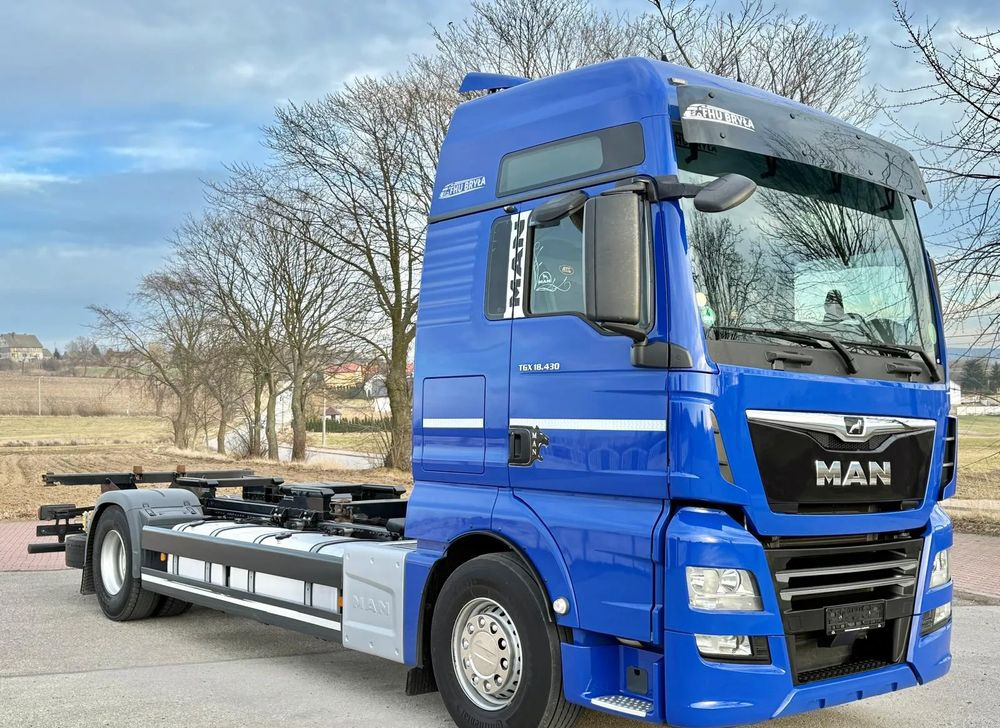 MAN TGX 18.430/SPROWADZONY/DO ŻYWCA/DO BYDŁA/2020/KLIMA POSTOJOWA/SERWISOWANY/JAK NOWY/NISKI PRZEBIEG/RAMA/BDF/E6 - Шаси кабина: снимка 1 MAN TGX 18.430/SPROWADZONY/DO ŻYWCA/DO BYDŁA/2020/KLIMA POSTOJOWA/SERWISOWANY/JAK NOWY/NISKI PRZEBIEG/RAMA/BDF/E6 - Шаси кабина: снимка 1