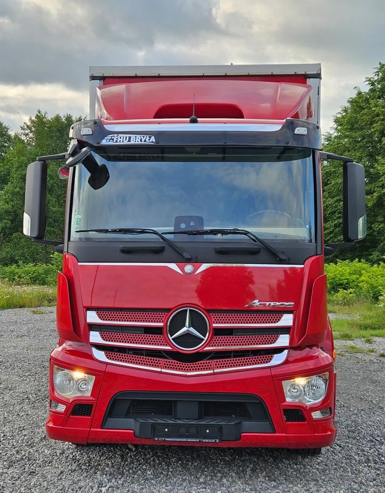 Mercedes-Benz ACTROS 1830/1827/1832/FIRANKA/WINDA/18 EUROPALET/AUTOMAT/Z NIEMIEC/2017/DUŻA ŁADOWNOŚĆ - Камион с брезент: снимка 3 Mercedes-Benz ACTROS 1830/1827/1832/FIRANKA/WINDA/18 EUROPALET/AUTOMAT/Z NIEMIEC/2017/DUŻA ŁADOWNOŚĆ - Камион с брезент: снимка 3