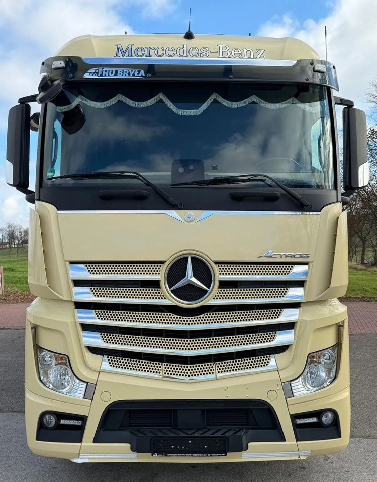 Mercedes-Benz ACTROS 1846 / FIRANKA / WINDA / 18 EUROPALET / AUTOMAT / Z NIEMIEC / 2019 / PRZEBIEG 370 TYŚ KM - Камион с брезент: снимка 3 Mercedes-Benz ACTROS 1846 / FIRANKA / WINDA / 18 EUROPALET / AUTOMAT / Z NIEMIEC / 2019 / PRZEBIEG 370 TYŚ KM - Камион с брезент: снимка 3