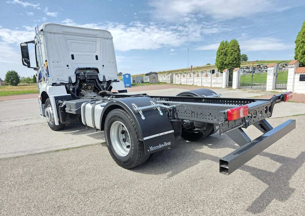 Mercedes-Benz ANTOS 1827 / ATEGO / ACTROS / E6 / ROZSTAW OSI 3.75M / WYWROT / BECZKA / UTRZYMANIE DRÓG / HAKOWIEC / SPROWADZONY / PIERWSZY WŁAŚCICIEL / STAN BDB - Шаси кабина: снимка 5 Mercedes-Benz ANTOS 1827 / ATEGO / ACTROS / E6 / ROZSTAW OSI 3.75M / WYWROT / BECZKA / UTRZYMANIE DRÓG / HAKOWIEC / SPROWADZONY / PIERWSZY WŁAŚCICIEL / STAN BDB - Шаси кабина: снимка 5