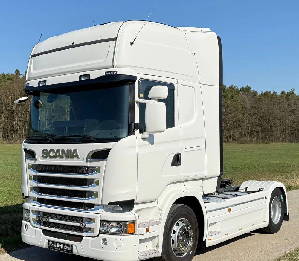 Scania R520/SERWISOWANA/SPROWADZONA/4PODUSZKI TYŁ/RETARDER/NISKI PRZEBIEG - Влекач: снимка 1 Scania R520/SERWISOWANA/SPROWADZONA/4PODUSZKI TYŁ/RETARDER/NISKI PRZEBIEG - Влекач: снимка 1