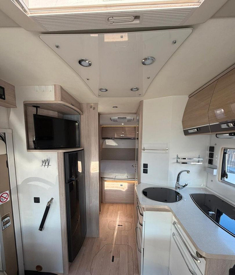 Rapido 8096DF - Кемпер: снимка 5 Rapido 8096DF - Кемпер: снимка 5