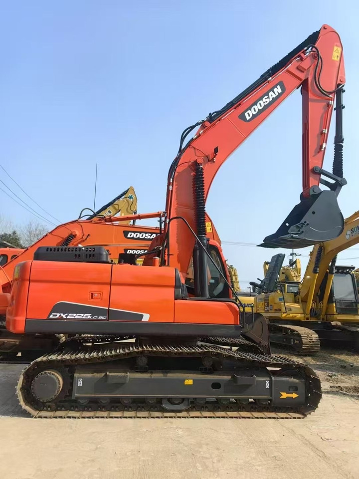 DOOSAN Dx225 - Верижен багер: снимка 1 DOOSAN Dx225 - Верижен багер: снимка 1