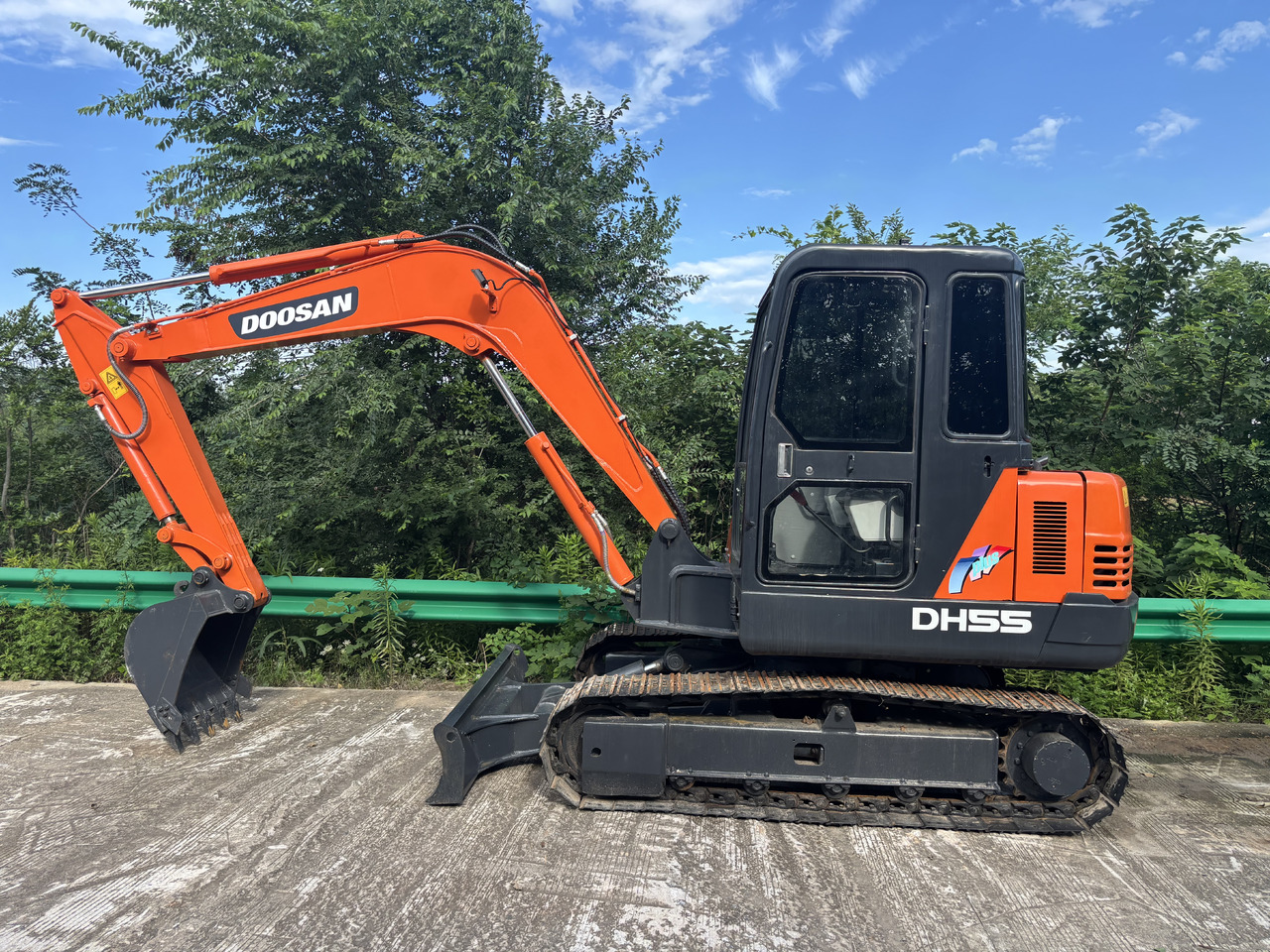 Doosan DH 55-7 DH55 - Мини багер: снимка 1 Doosan DH 55-7 DH55 - Мини багер: снимка 1