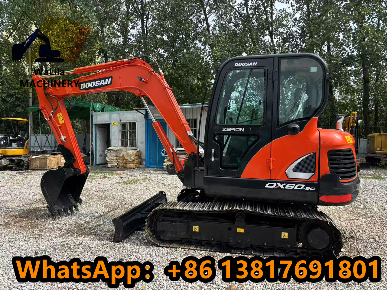 Doosan DX 60 - Мини багер: снимка 5 Doosan DX 60 - Мини багер: снимка 5