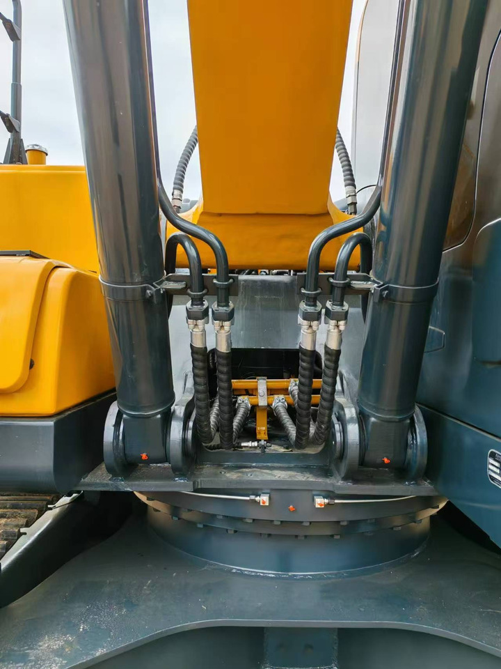 Hyundai Hyundai 220 LC-9 S - Верижен багер: снимка 4 Hyundai Hyundai 220 LC-9 S - Верижен багер: снимка 4