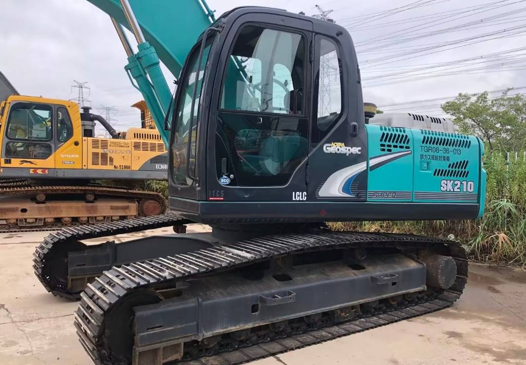 Kobelco SK 210-8 - Верижен багер: снимка 3 Kobelco SK 210-8 - Верижен багер: снимка 3