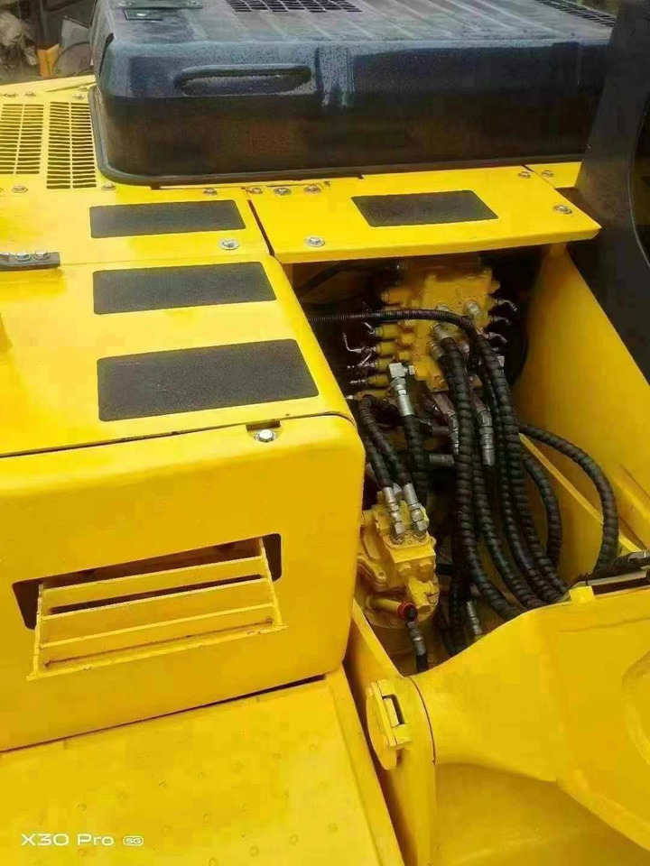 Komatsu PC 130-7 PC130 PC130-7 - Верижен багер: снимка 5 Komatsu PC 130-7 PC130 PC130-7 - Верижен багер: снимка 5