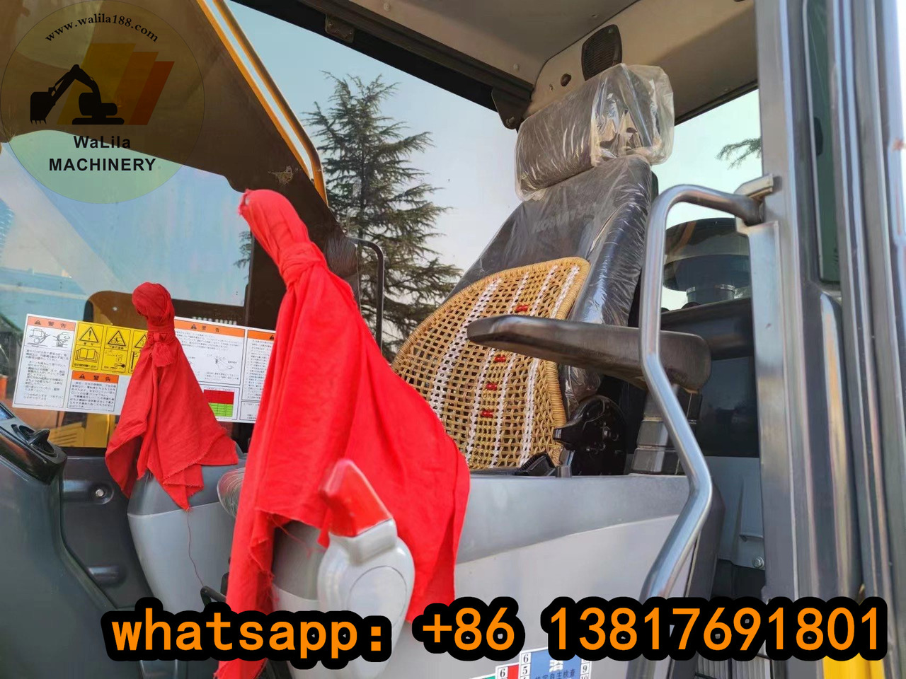 Komatsu PC 220-8 Japan imported Komatsu 22-ton medium excavator - Верижен багер: снимка 4 Komatsu PC 220-8 Japan imported Komatsu 22-ton medium excavator - Верижен багер: снимка 4