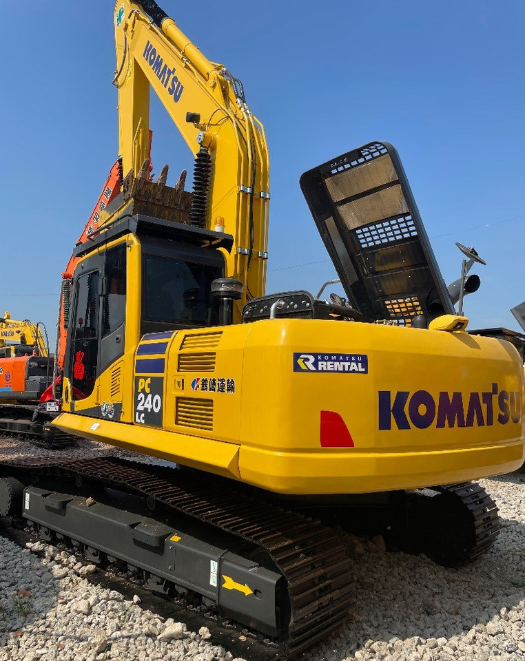 Komatsu PC 240 PC220 PC240-8 - Верижен багер: снимка 5 Komatsu PC 240 PC220 PC240-8 - Верижен багер: снимка 5