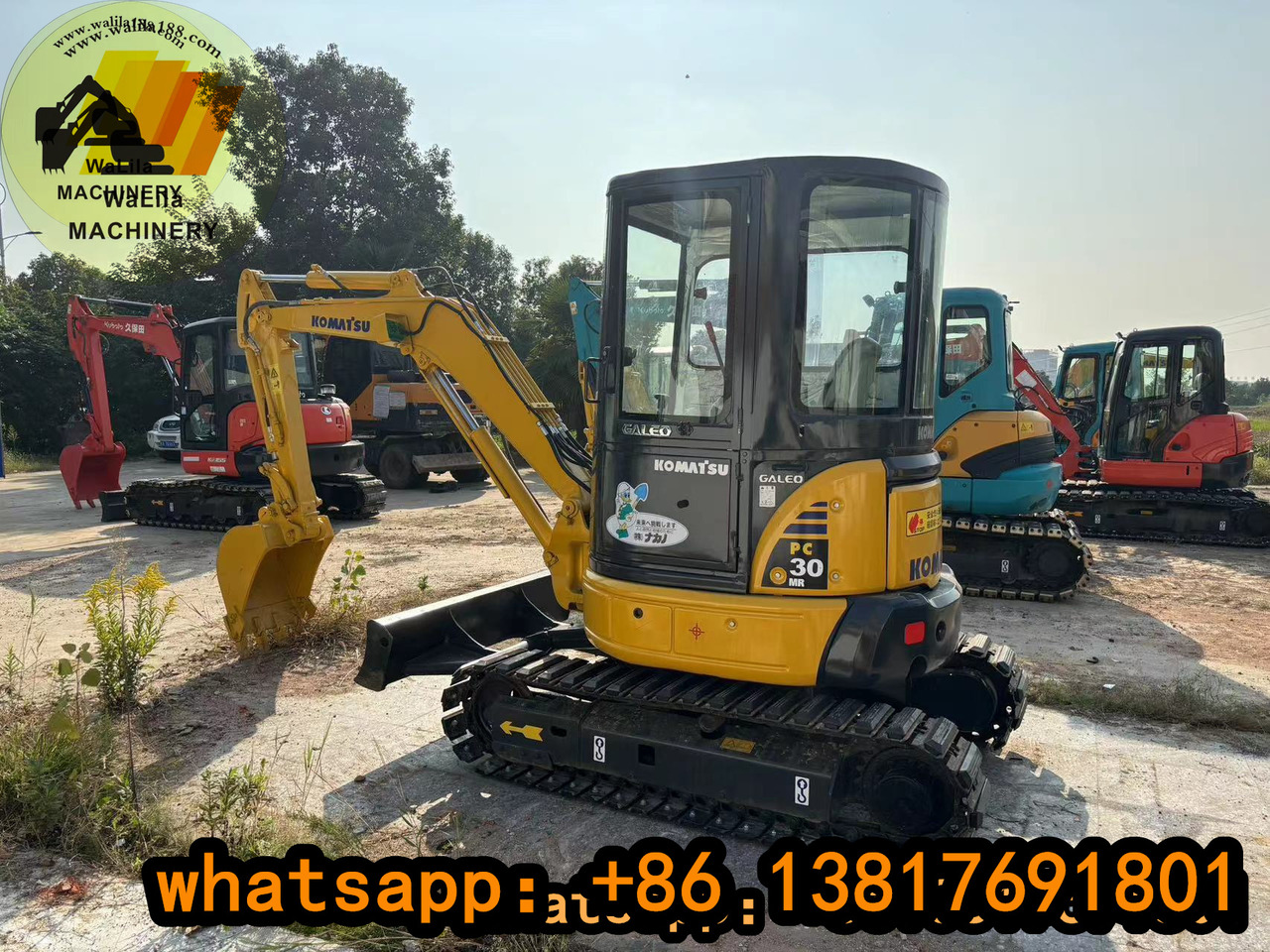 Komatsu PC 30 MR-3 Komatsu 30, Komatsu 35-3 - Мини багер: снимка 3 Komatsu PC 30 MR-3 Komatsu 30, Komatsu 35-3 - Мини багер: снимка 3