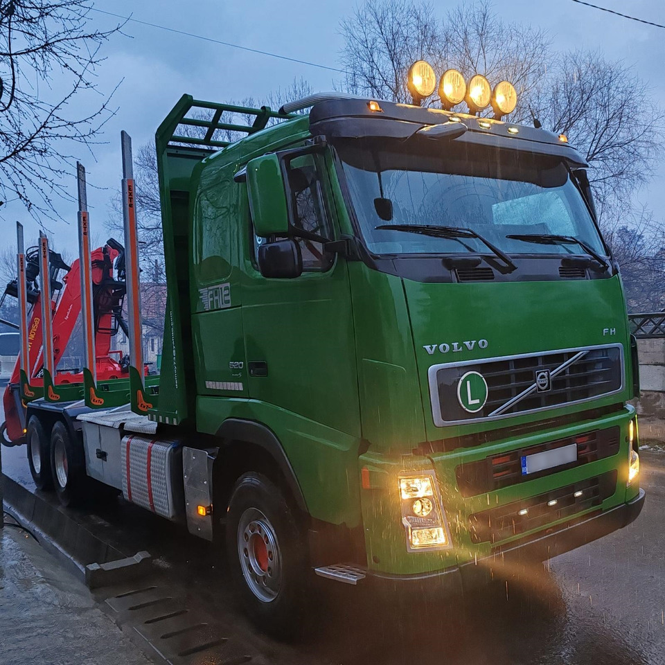 VOLVO FH12 - Камион за дърва, Камион с кран: снимка 1 VOLVO FH12 - Камион за дърва, Камион с кран: снимка 1