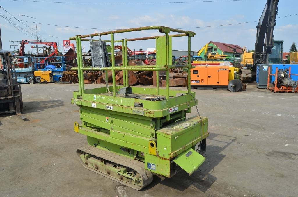 Aichi RV 041 - Ножична работна платформа: снимка 3 Aichi RV 041 - Ножична работна платформа: снимка 3