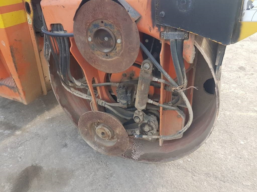 Ammann AV 95 - Пътен валяк: снимка 4 Ammann AV 95 - Пътен валяк: снимка 4