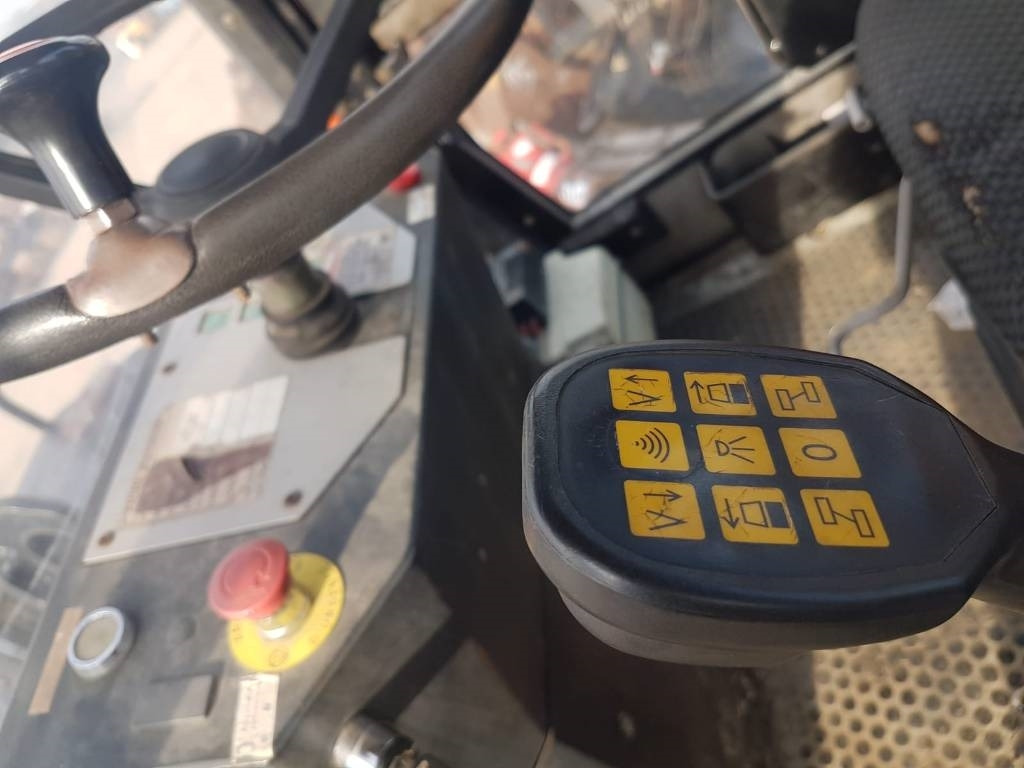 Пътен валяк Ammann AV 95: снимка 9