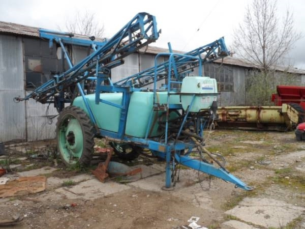 Berthoud Alba 2200 - Прикачна пръскачка: снимка 1 Berthoud Alba 2200 - Прикачна пръскачка: снимка 1