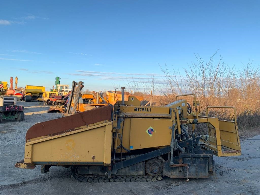 Bitelli BB 621 C - Асфалтополагач: снимка 2 Bitelli BB 621 C - Асфалтополагач: снимка 2