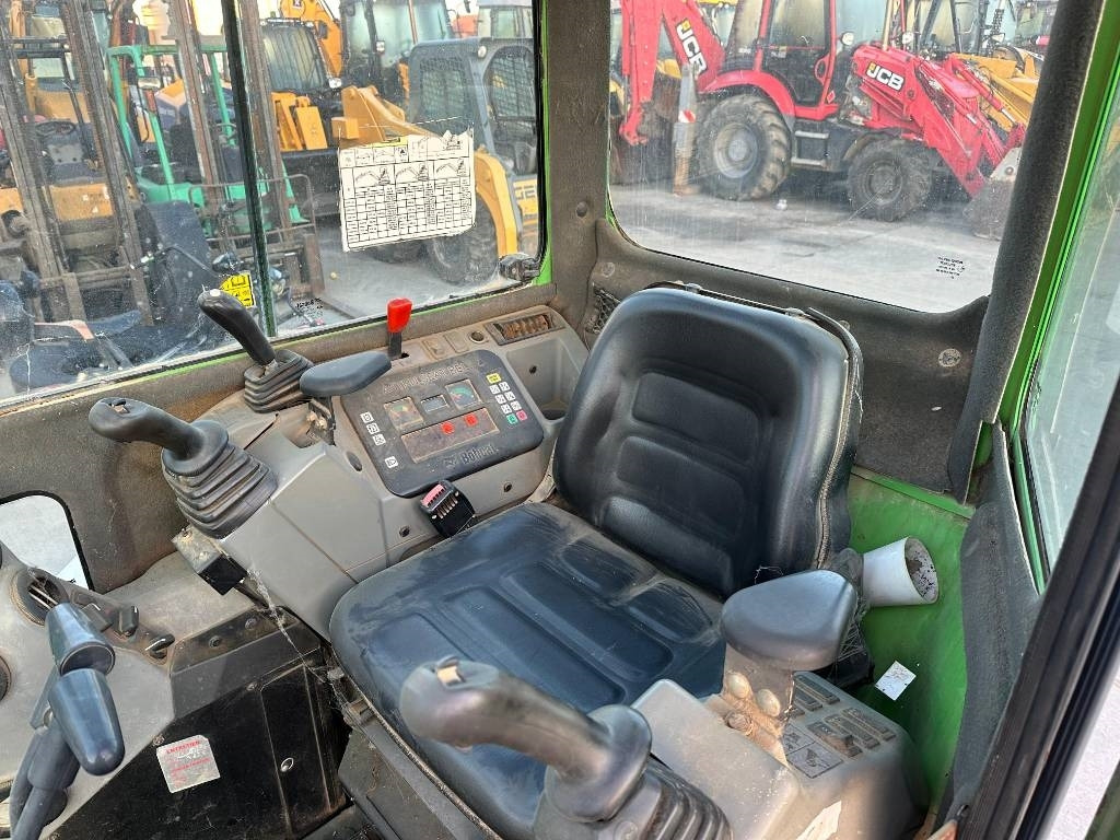 Мини багер Bobcat E25EM: снимка 8