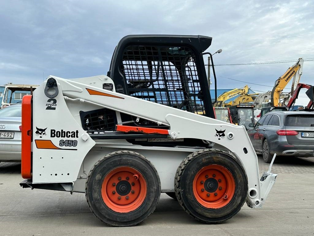 Bobcat S 450 - Мини челен товарач: снимка 5 Bobcat S 450 - Мини челен товарач: снимка 5