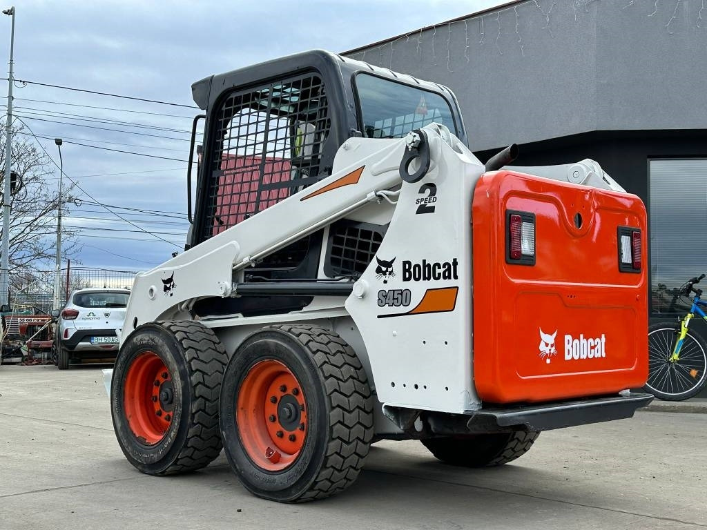 Bobcat S 450 - Мини челен товарач: снимка 3 Bobcat S 450 - Мини челен товарач: снимка 3
