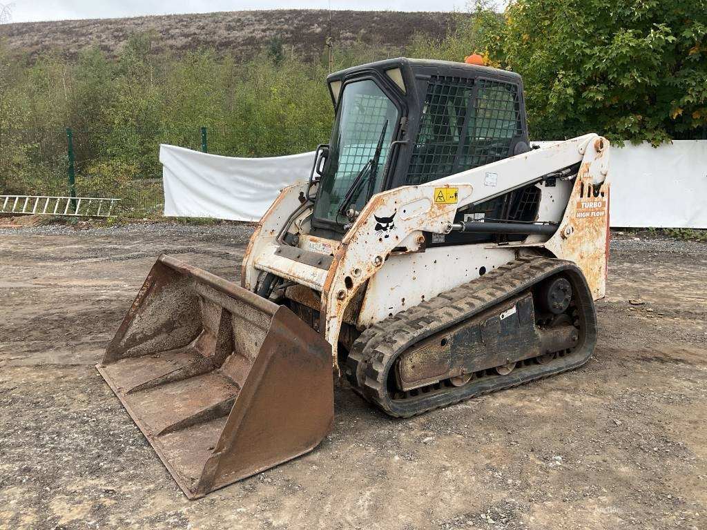 Bobcat T 180  - Мини челен товарач: снимка 1 Bobcat T 180  - Мини челен товарач: снимка 1