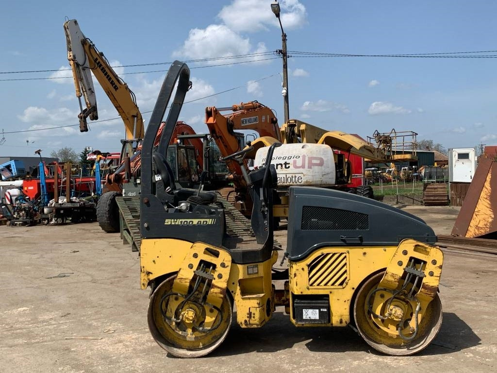 Bomag BW 100 AD-4 - Пътен валяк: снимка 5 Bomag BW 100 AD-4 - Пътен валяк: снимка 5