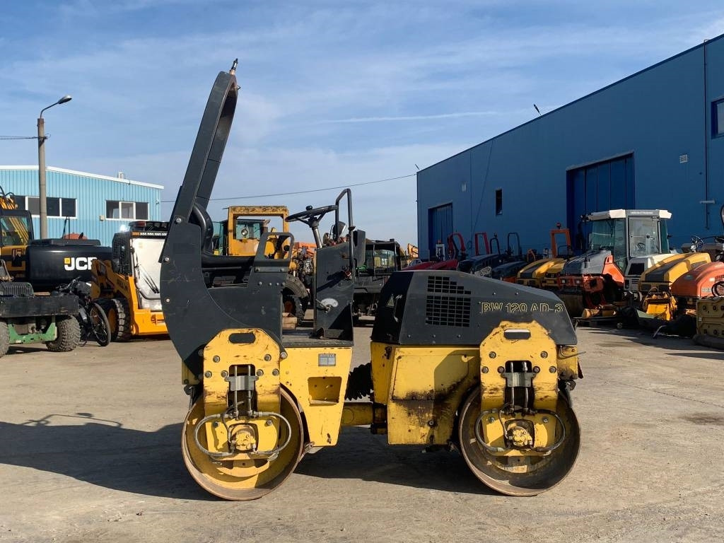 Bomag BW 120 AD-3 - Пътен валяк: снимка 2 Bomag BW 120 AD-3 - Пътен валяк: снимка 2