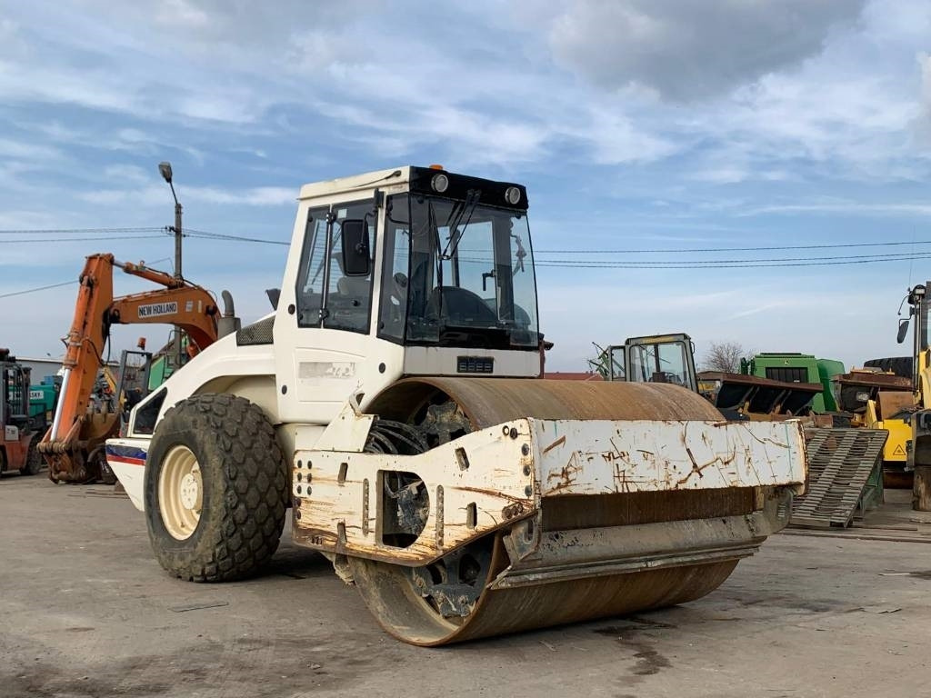 Bomag BW 213 D H-4 - Компактор: снимка 1 Bomag BW 213 D H-4 - Компактор: снимка 1