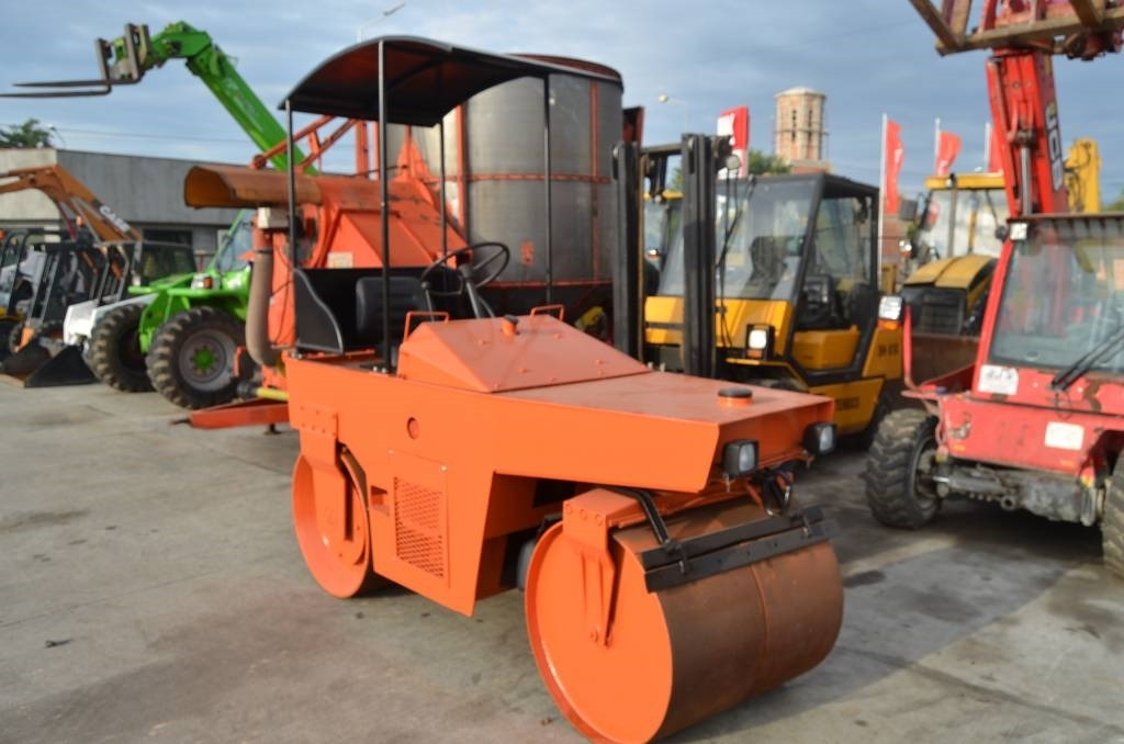Bomag BW 90  - Пътен валяк: снимка 2 Bomag BW 90  - Пътен валяк: снимка 2