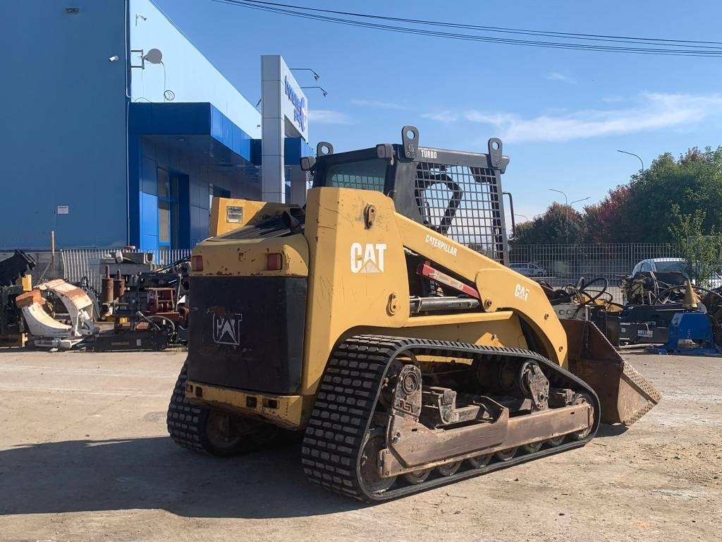 CAT 277 - Мини челен товарач: снимка 4 CAT 277 - Мини челен товарач: снимка 4
