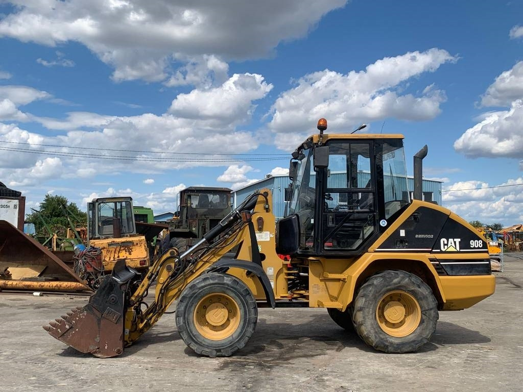 CAT 908 - Колесен товарач: снимка 5 CAT 908 - Колесен товарач: снимка 5