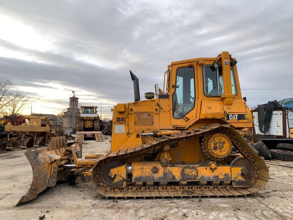 CAT D 4 H LGP II - Булдозер: снимка 2 CAT D 4 H LGP II - Булдозер: снимка 2