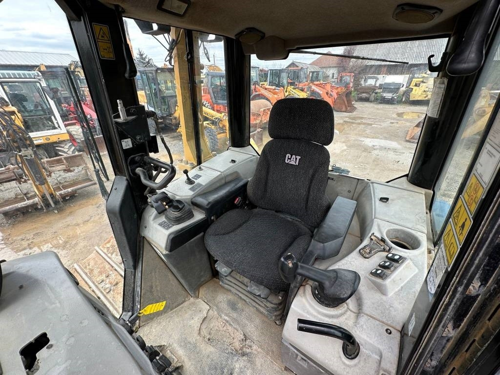 Булдозер CAT D 6 N LGP: снимка 13 Булдозер CAT D 6 N LGP: снимка 13