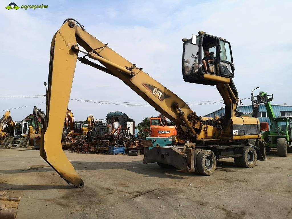CAT M 322 C MH - Багер за манипулиране на материали: снимка 1 CAT M 322 C MH - Багер за манипулиране на материали: снимка 1