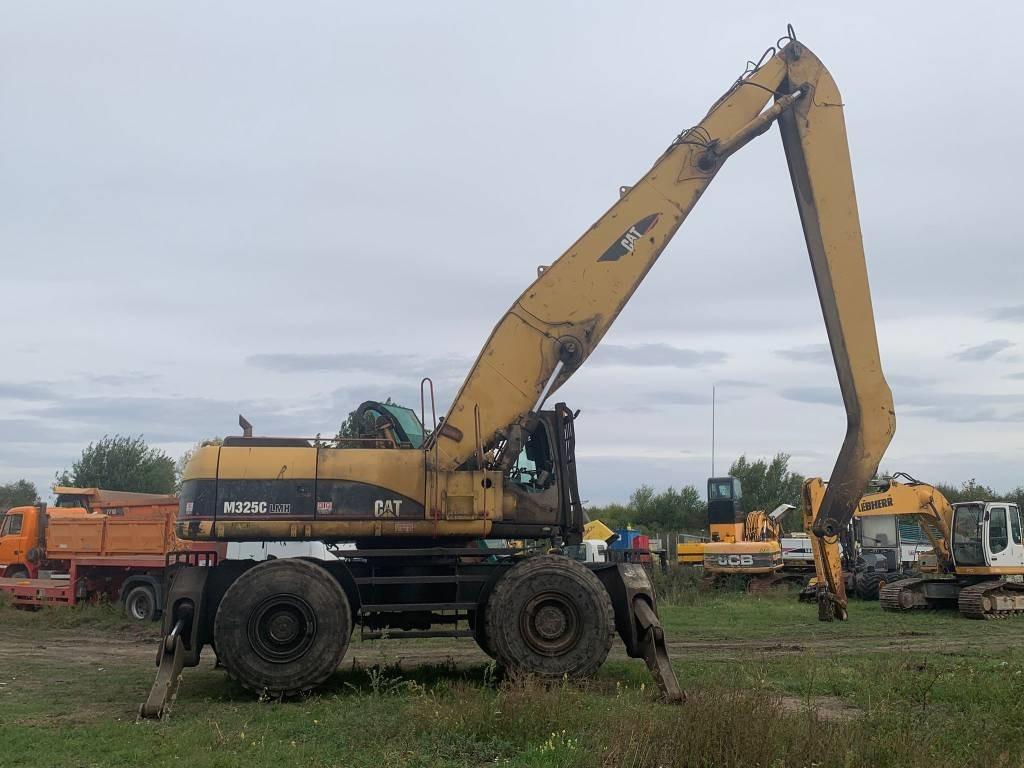 CAT M 325 C L MH - Багер за манипулиране на материали: снимка 5 CAT M 325 C L MH - Багер за манипулиране на материали: снимка 5