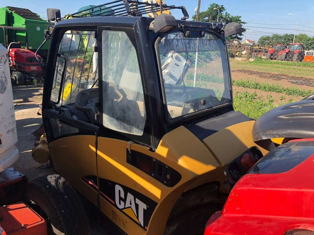 CAT TH 220 B FOR PARTS - Телескопичен товарач: снимка 2 CAT TH 220 B FOR PARTS - Телескопичен товарач: снимка 2