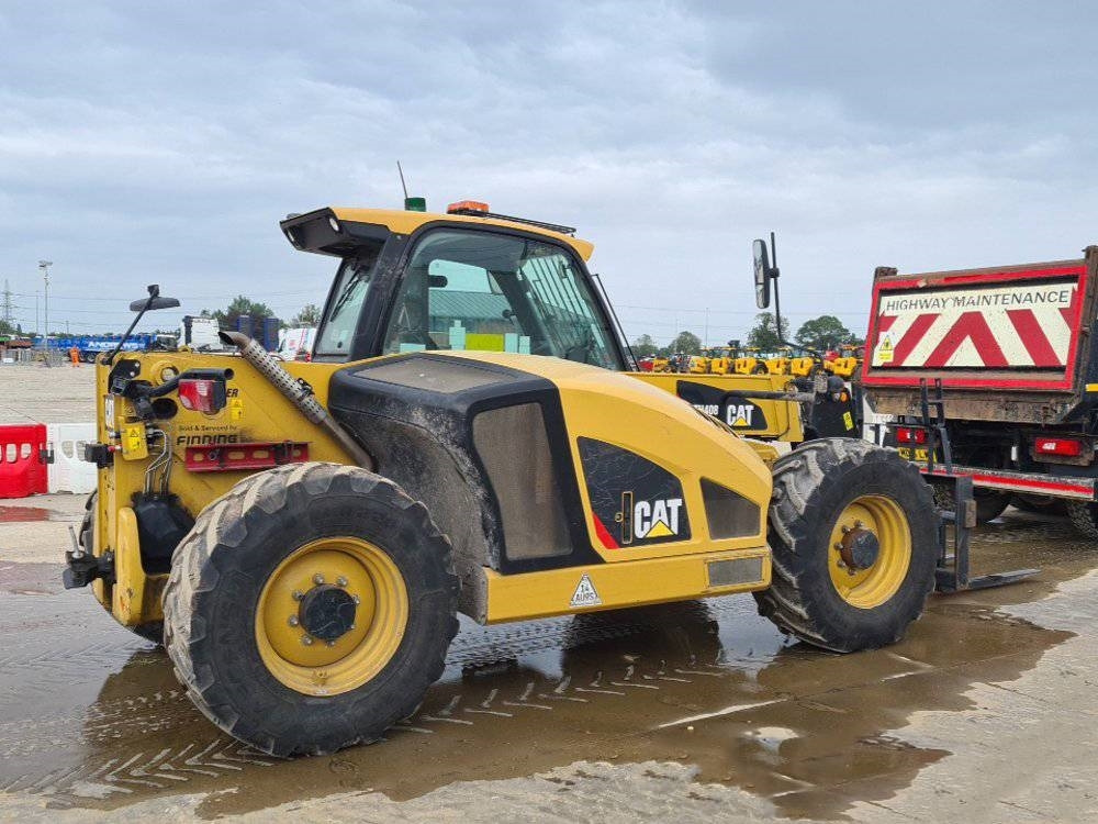 CAT TH 408 D - Телескопичен товарач: снимка 2 CAT TH 408 D - Телескопичен товарач: снимка 2