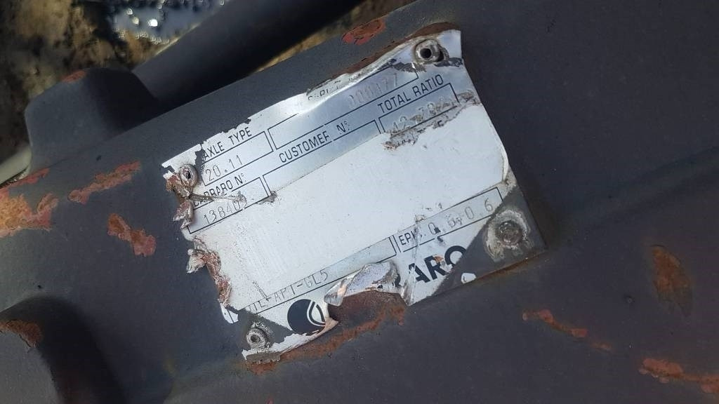 Carraro 20.11 FRONT AXLE - Ос и части за Строителна техника: снимка 2 Carraro 20.11 FRONT AXLE - Ос и части за Строителна техника: снимка 2