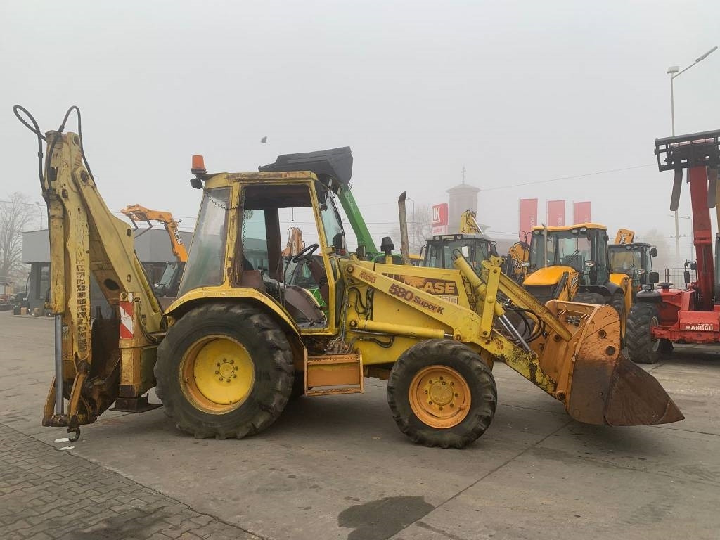 Case 580 K - Багер-товарач: снимка 5 Case 580 K - Багер-товарач: снимка 5