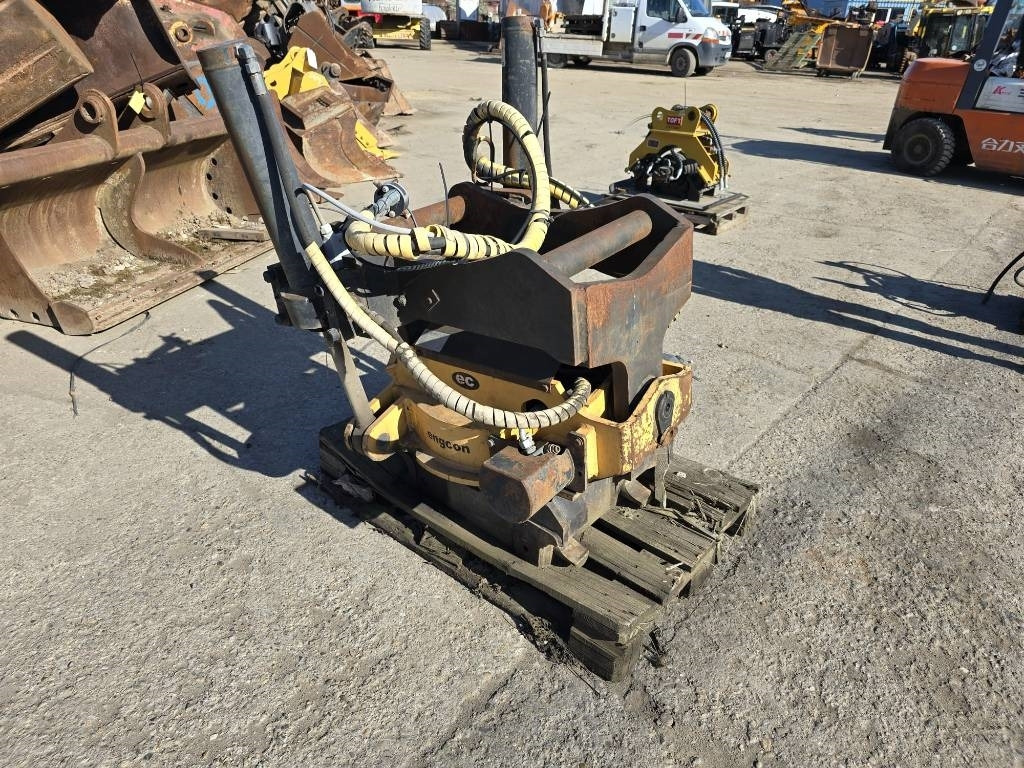 Engcon EC30 Rototilt - Тилтротатор: снимка 2 Engcon EC30 Rototilt - Тилтротатор: снимка 2