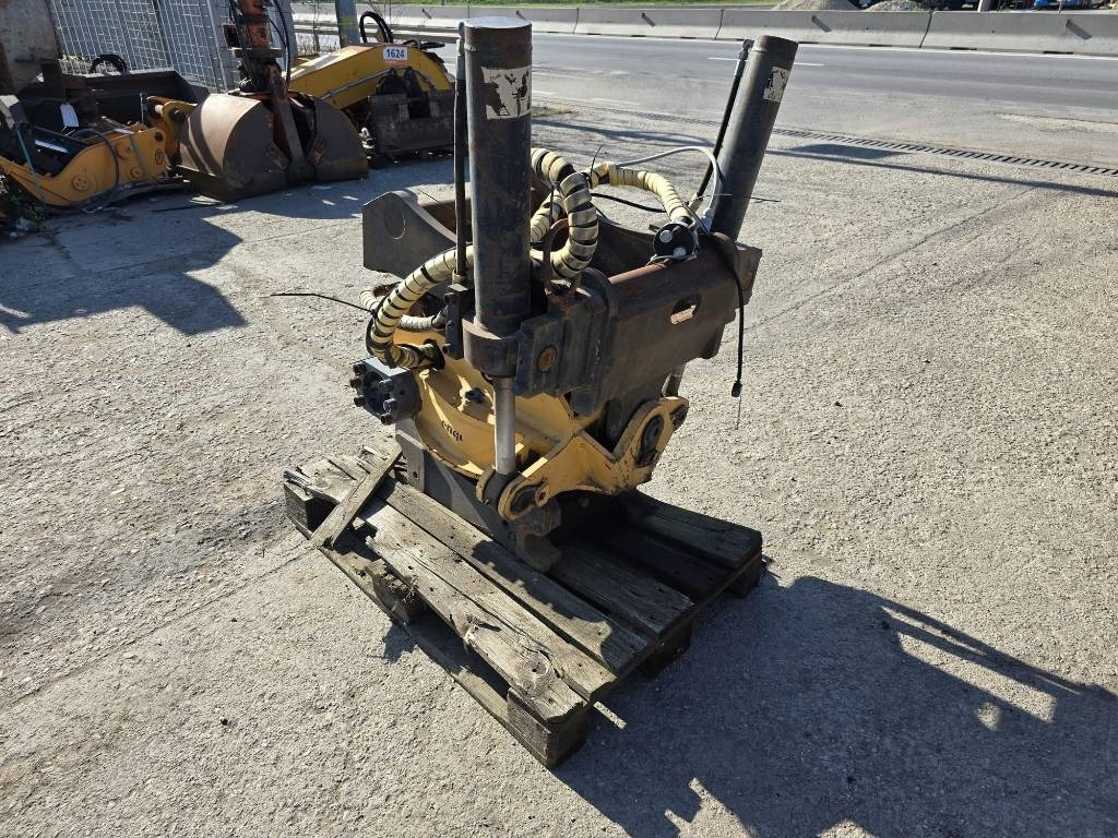 Engcon EC30 Rototilt - Тилтротатор: снимка 1 Engcon EC30 Rototilt - Тилтротатор: снимка 1