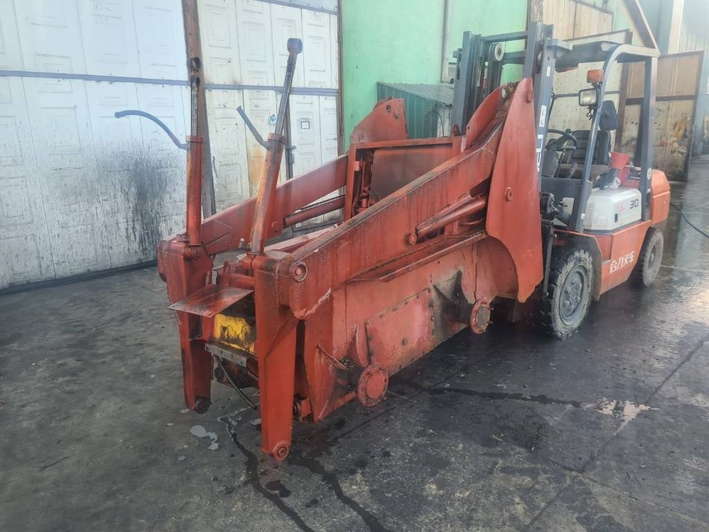 Gehl 3640-3840 FOR PARTS - Мини челен товарач: снимка 1 Gehl 3640-3840 FOR PARTS - Мини челен товарач: снимка 1