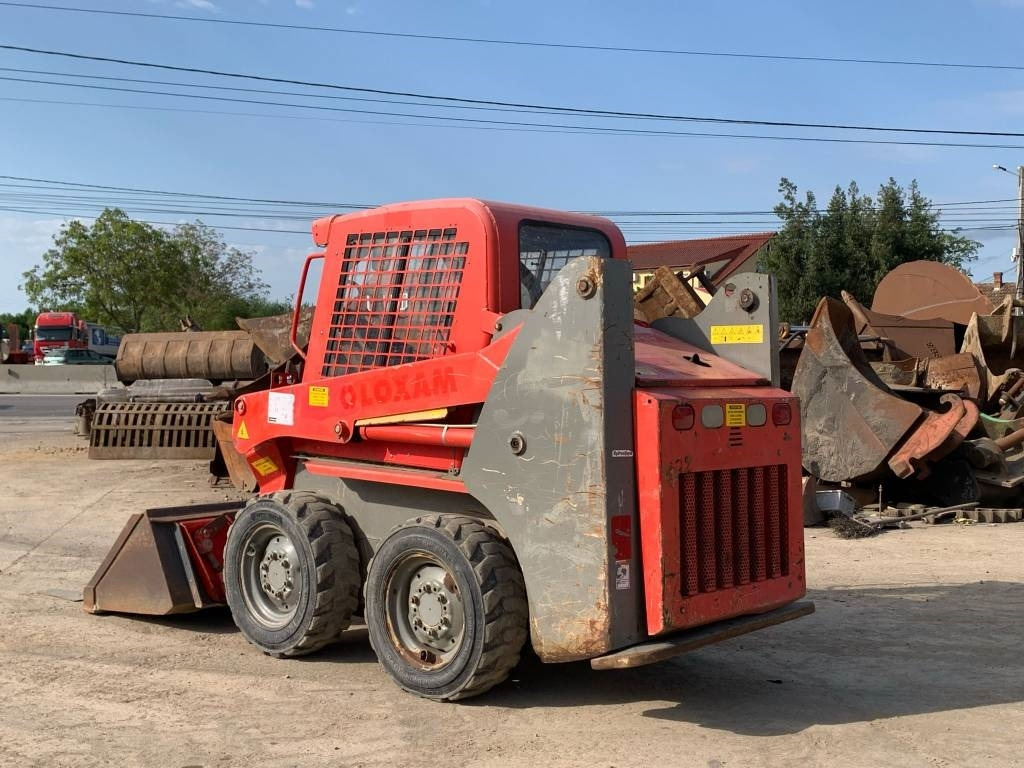 Gehl SL3840SX - Мини челен товарач: снимка 3 Gehl SL3840SX - Мини челен товарач: снимка 3