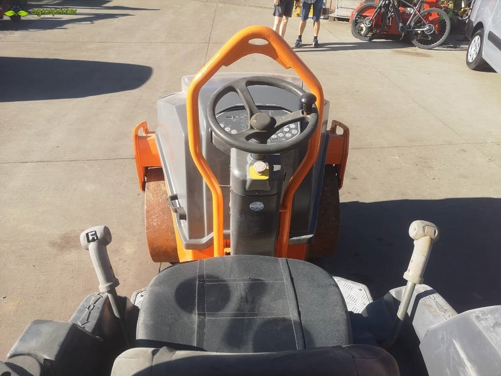 Валяк Hamm HD 12 VV: снимка 6