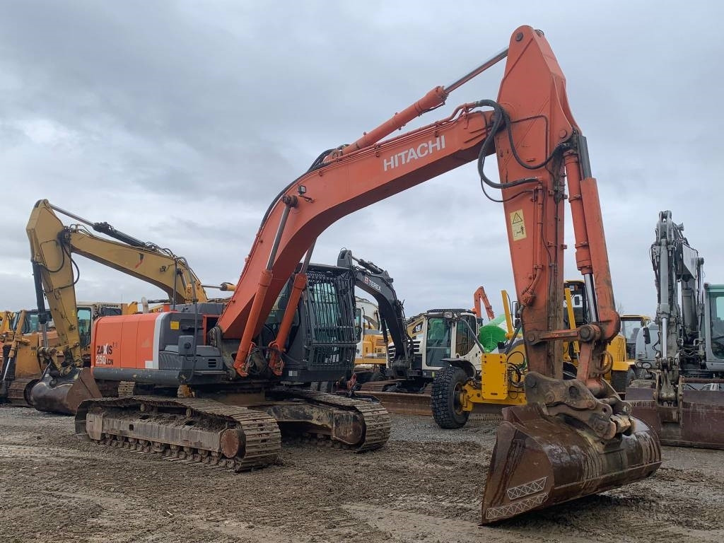 Hitachi ZX 250 LC N-3 - Верижен багер: снимка 4 Hitachi ZX 250 LC N-3 - Верижен багер: снимка 4