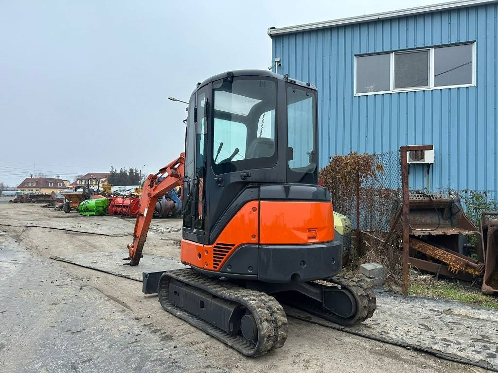 Hitachi ZX 27 U-2 - Мини багер: снимка 3 Hitachi ZX 27 U-2 - Мини багер: снимка 3