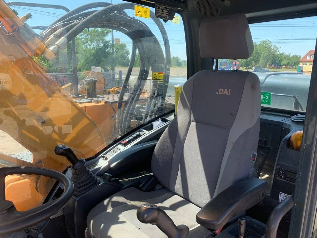Колесен багер Hyundai Robex 180 W-9 A: снимка 10
