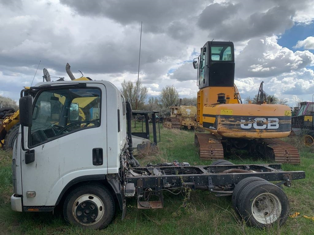 Isuzu FOR PARTS - Шаси кабина: снимка 3 Isuzu FOR PARTS - Шаси кабина: снимка 3