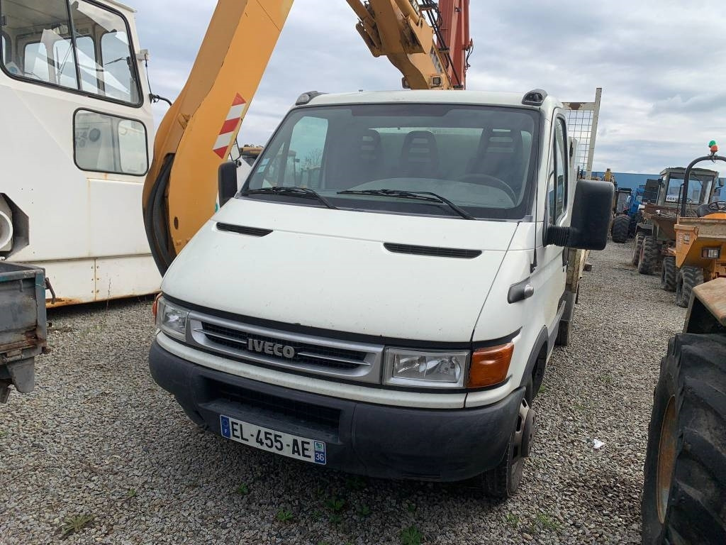Iveco 35.10 - Бус самосвал: снимка 1 Iveco 35.10 - Бус самосвал: снимка 1