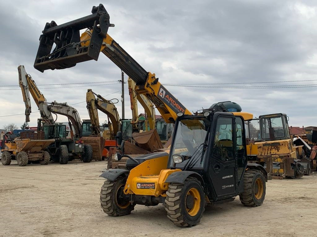 JCB 525-60 HI VIZ - Телескопичен товарач: снимка 2 JCB 525-60 HI VIZ - Телескопичен товарач: снимка 2